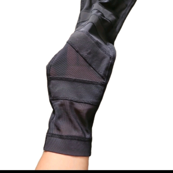 Lululemon Womens Black Under Pant (Hi-Rise) *Tech Mesh 28" 10 - Picture 5 of 12